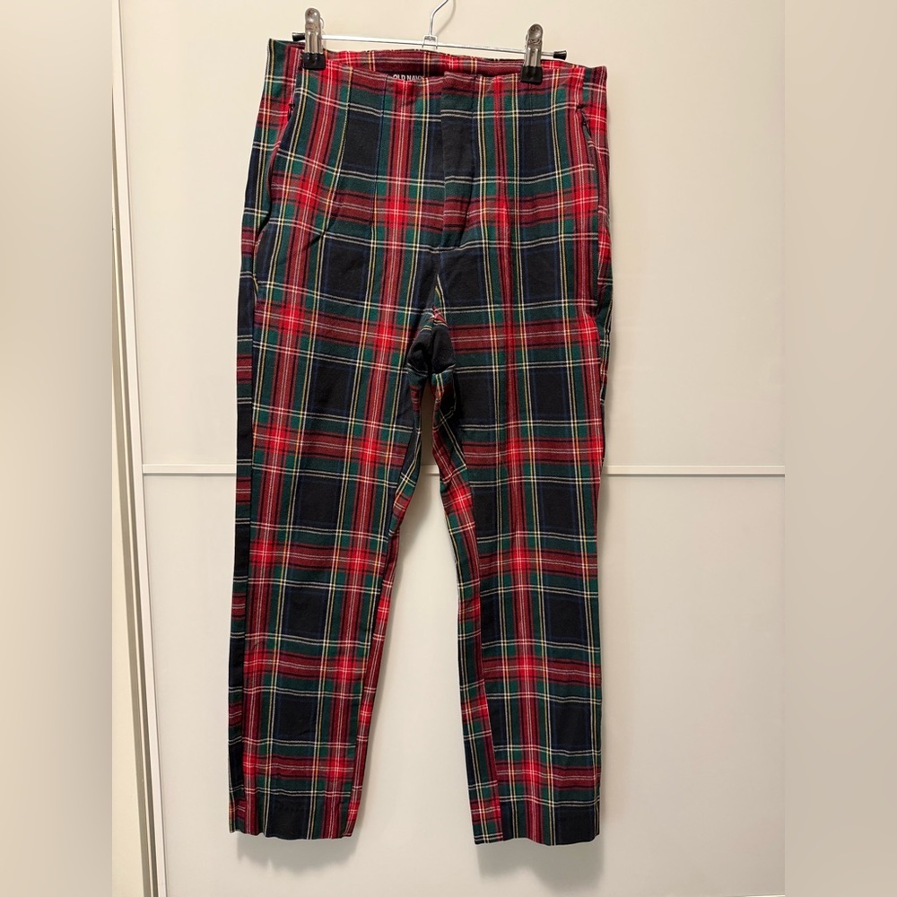 Old Navy High Rise Plaid Cropped Pants